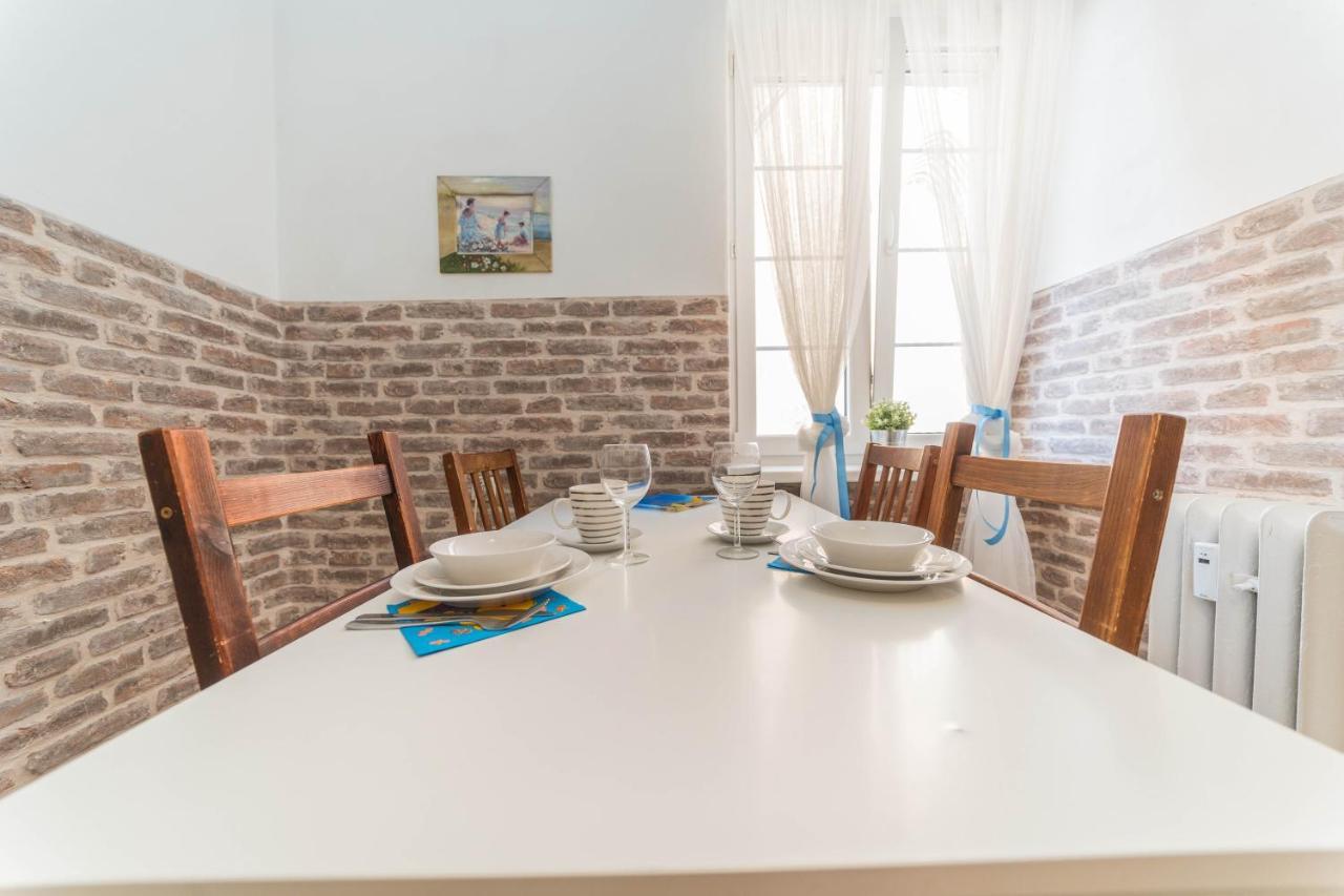 Apartament Przytulny Starowka Old Town Piwna Gdansk Bagian luar foto
